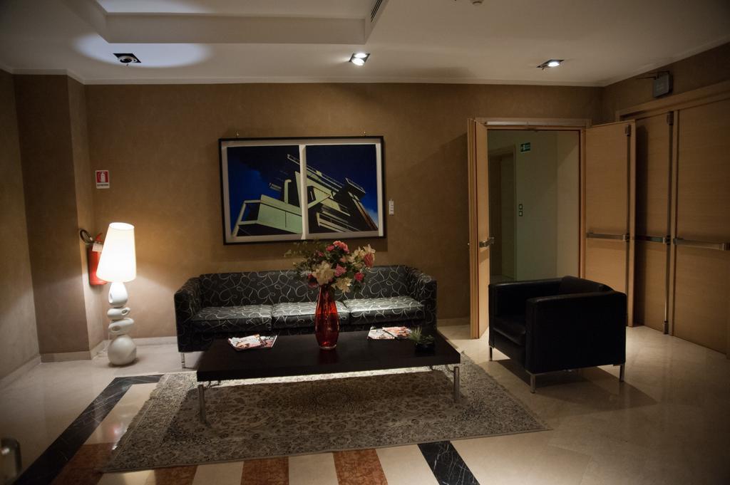 Viva Hotel Авеллино Экстерьер фото